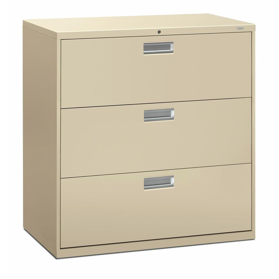 HON Brigade 600 H693 Lateral File - 42" x 18" x 40.9" - 3 Drawer(s) - Finish: Putty. Picture 2