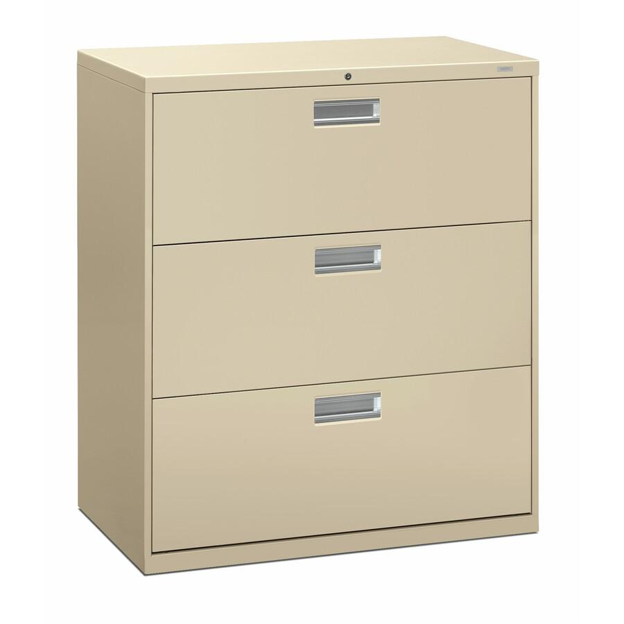 HON Brigade 600 H683 Lateral File - 36" x 18" x 40.9" - 3 Drawer(s) - Finish: Putty. Picture 2