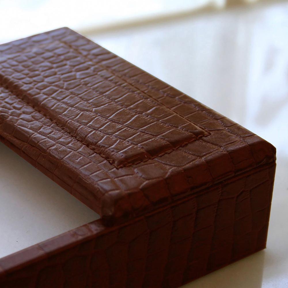 Dacasso Crocodile Embossed Memory Holder - Leather - Brown. Picture 5