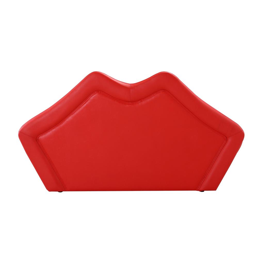 Kiss Loveseat in Red. Picture 6