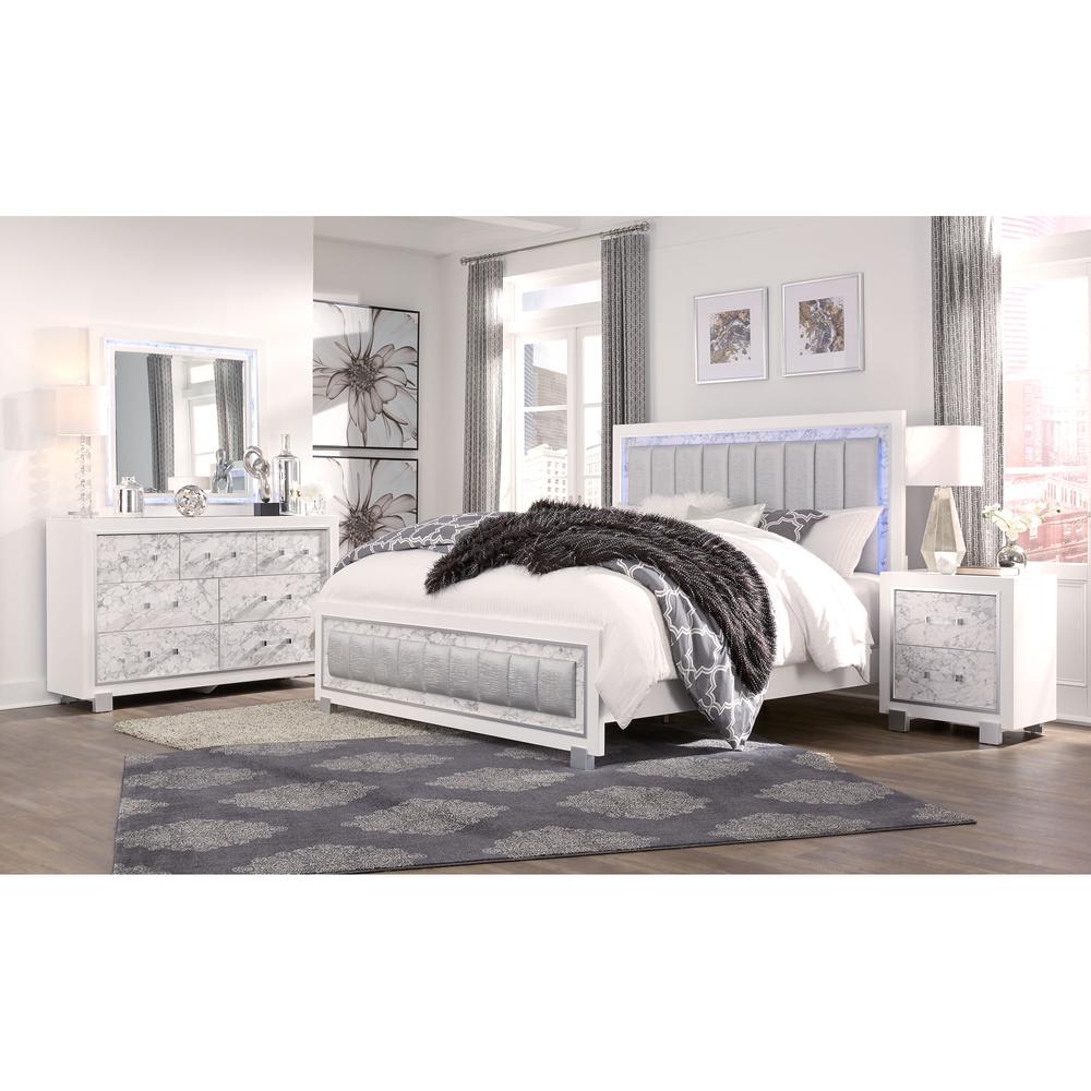 Santorini White Queen Bed Group. Picture 4