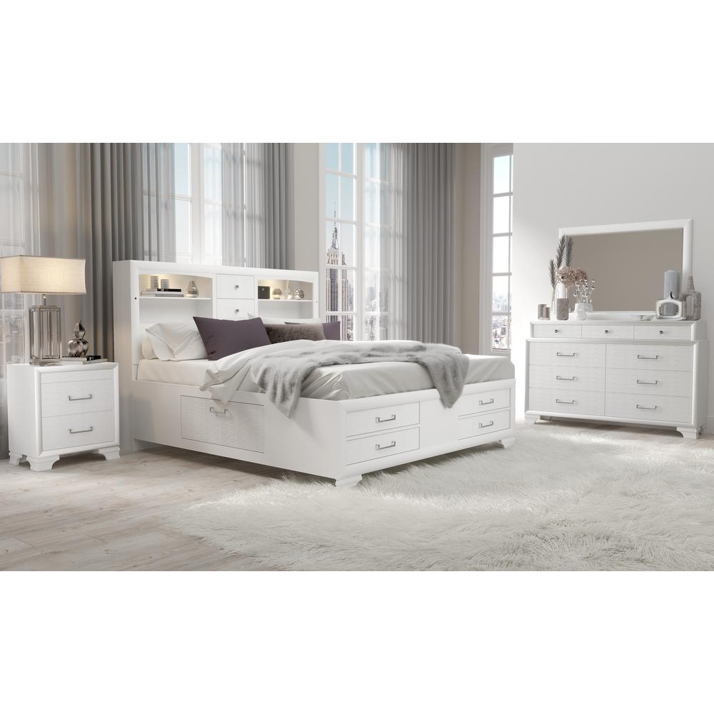 Jordyn White Queen Bed. Picture 5