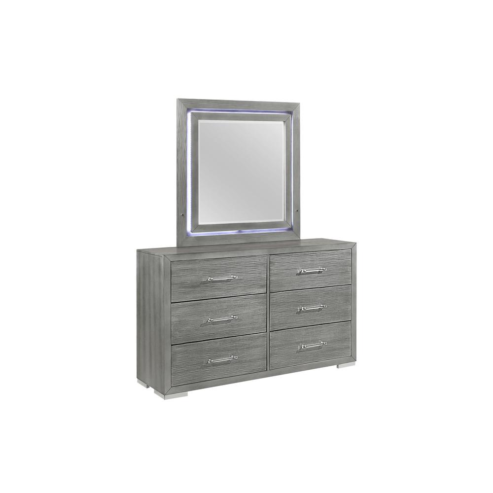 Tiffany Silver Dresser. Picture 1