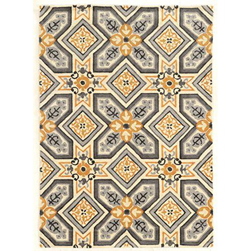 TRIO Grays Gold 5' X 7' Rug. Picture 1