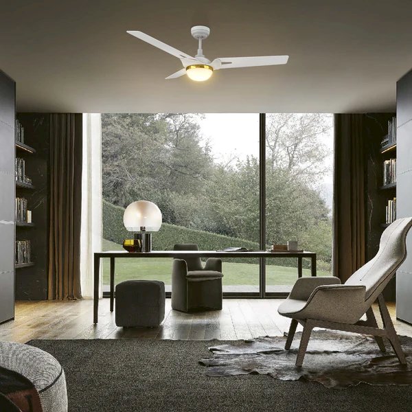Bedford 52'' Smart Ceiling Fan with Remote, Light Kit Included White Finish. Picture 2